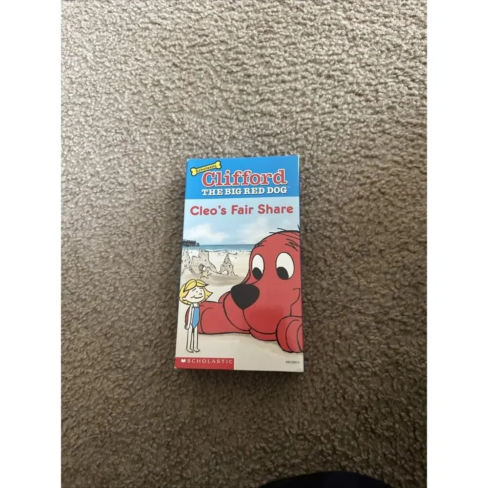 Clifford The Big Red Dog Cleo's Fair Share